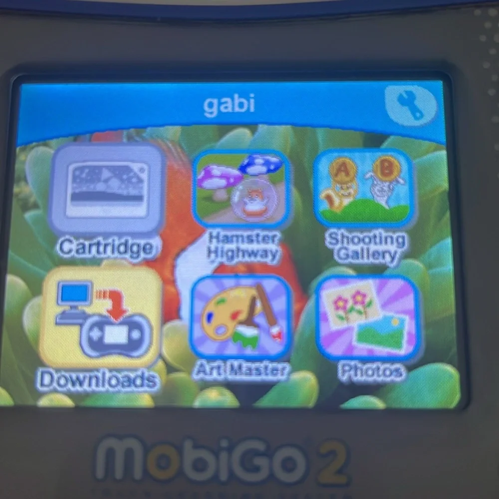 MobiGo 2 Orange and Blue Learning Console